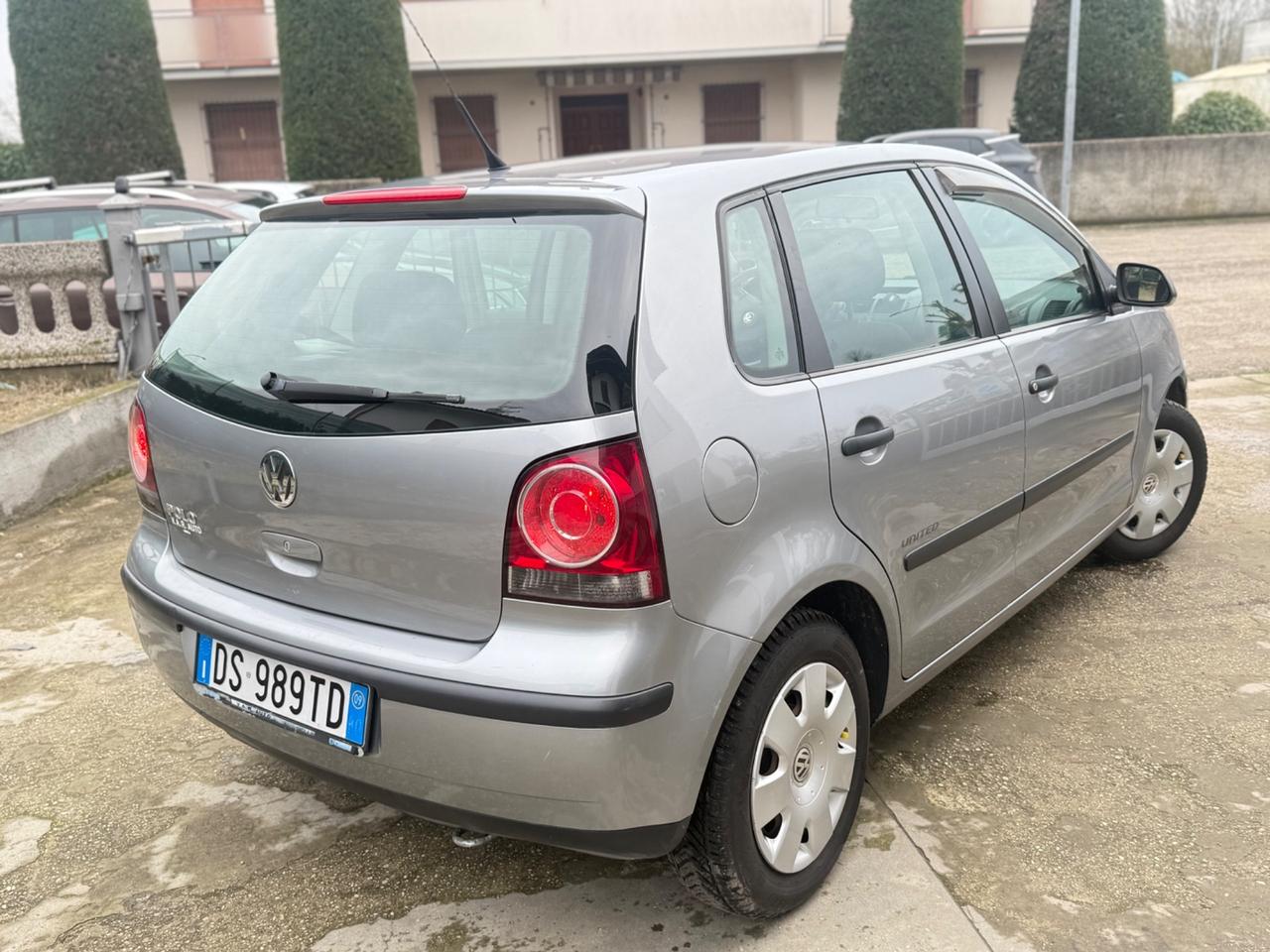 Volkswagen Polo 1.4 5P. 2009 POCHI KM NEOPATENTATI