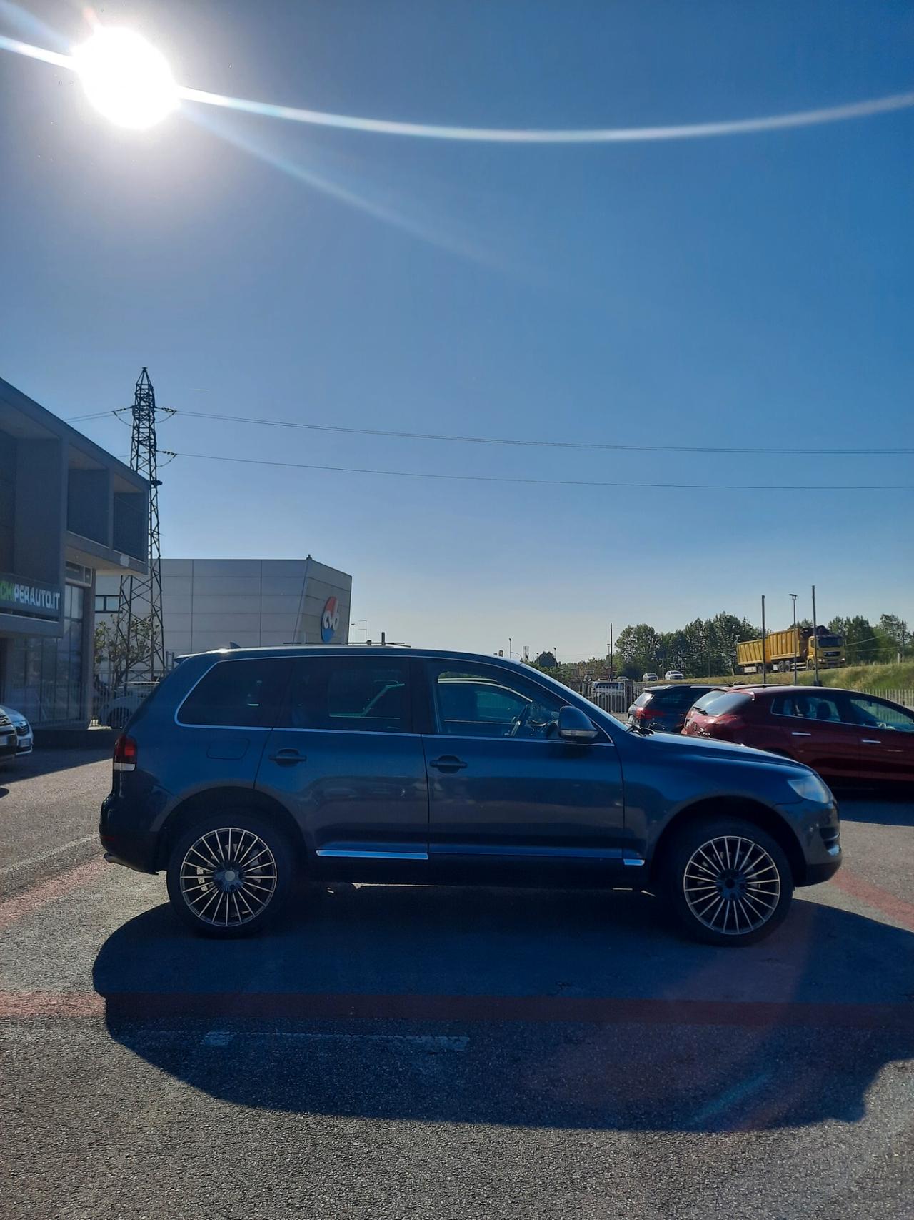 Volkswagen Touareg 3.0/240CV V6 TDI DPF Exclusive