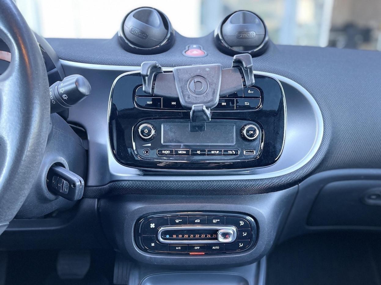 Smart ForFour 1.0 Benzina 71CV E6 Automatica Neo. - 2017