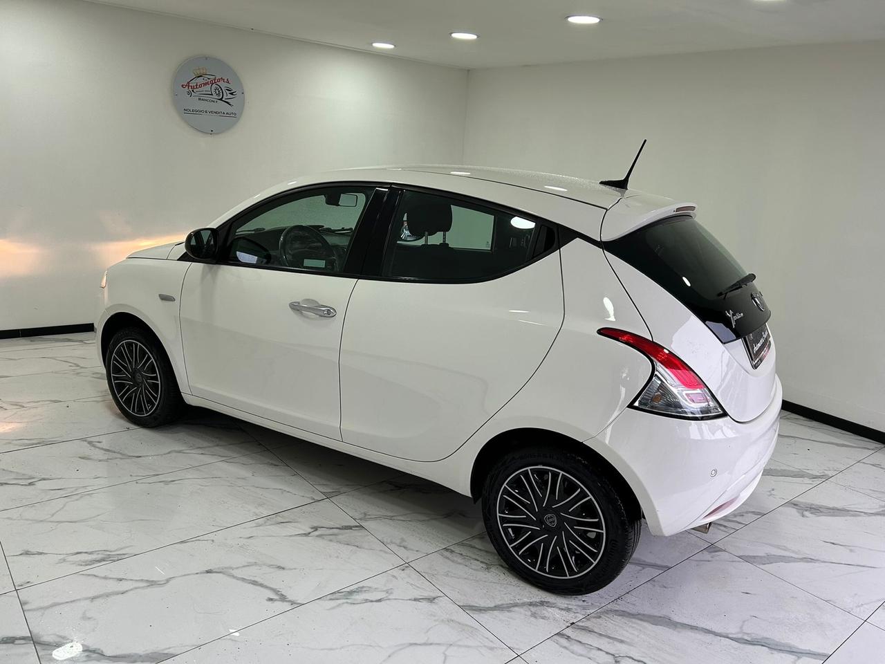 Lancia Ypsilon 1.0 FireFly 5 gold-2021-NEOPATENTATI-GARANTITA