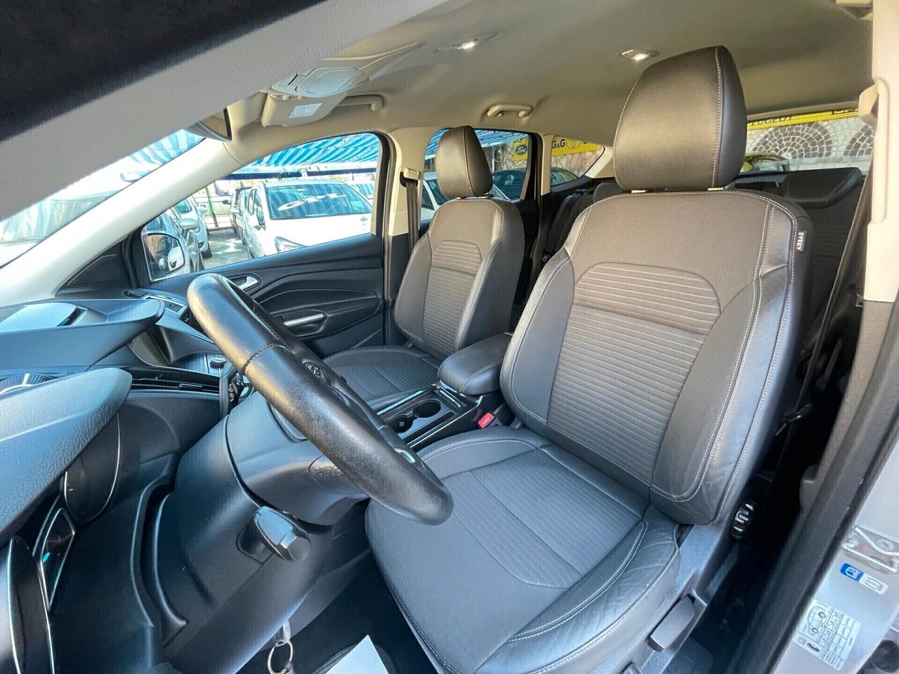 Ford Kuga 1.5 TDCI 120 CV S&S 2WD Titanium