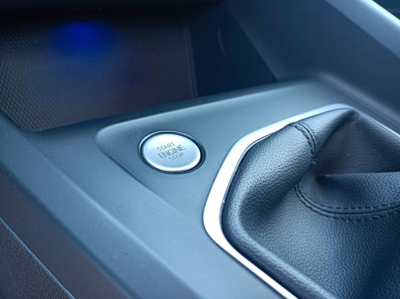 Volkswagen Golf 1.5 TGI Style