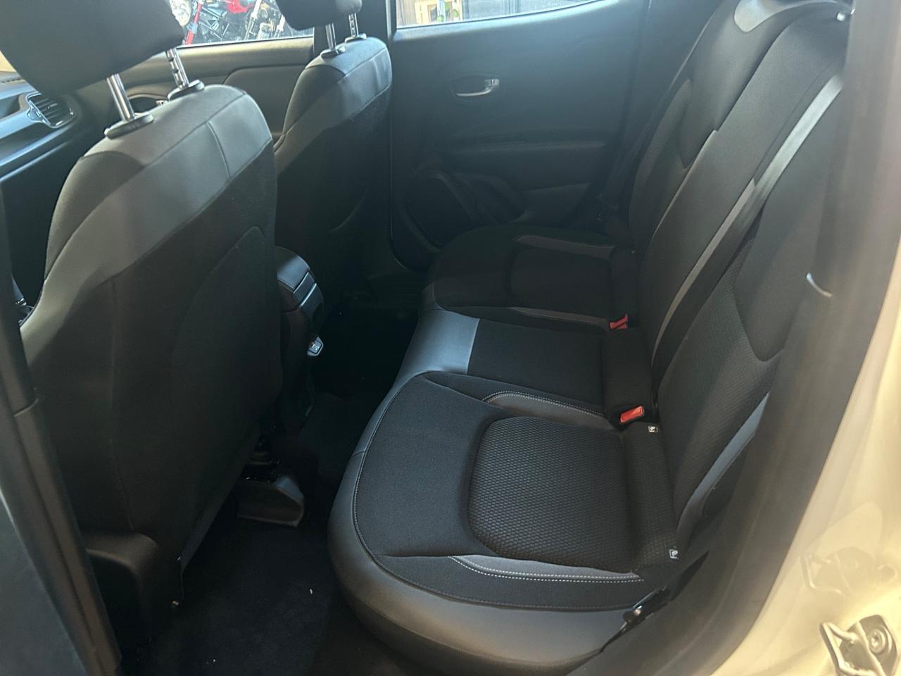 Jeep Renegade 1.3 T4 190CV PHEV 4xe AT6 Upland