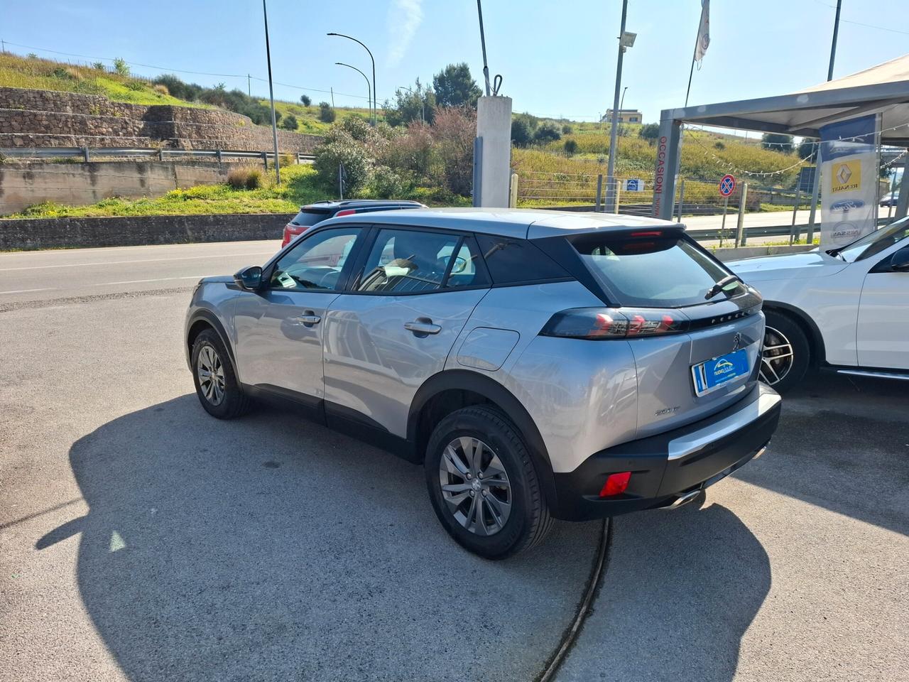 Peugeot 2008 1.2 benzina 130cv anno 2023