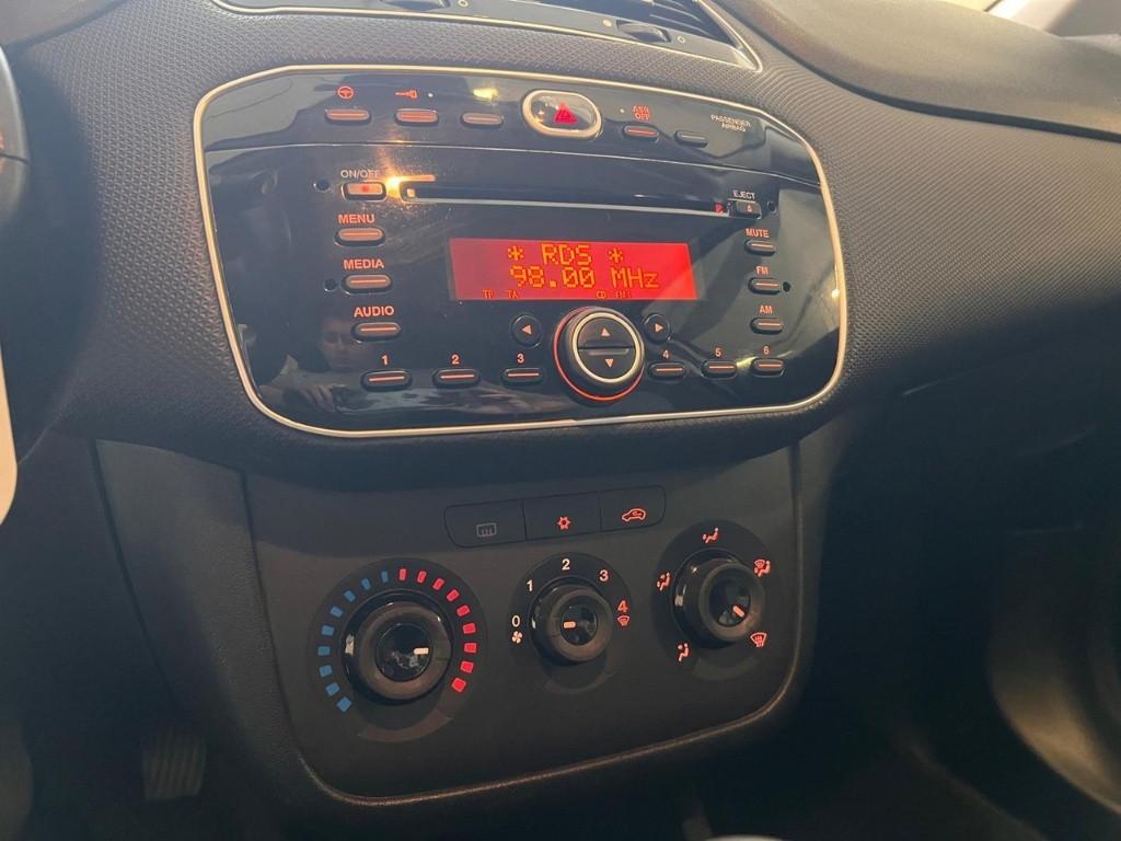 FIAT Punto III 2012 - Punto 5p 1.2 Lounge E6
