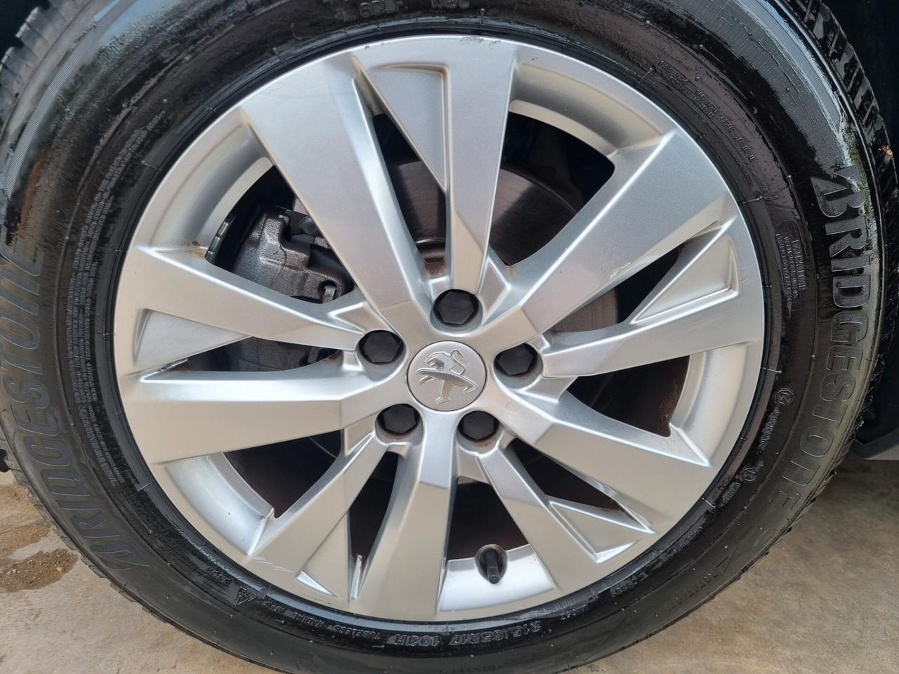 Peugeot 3008 BlueHDi 130 S&S Business