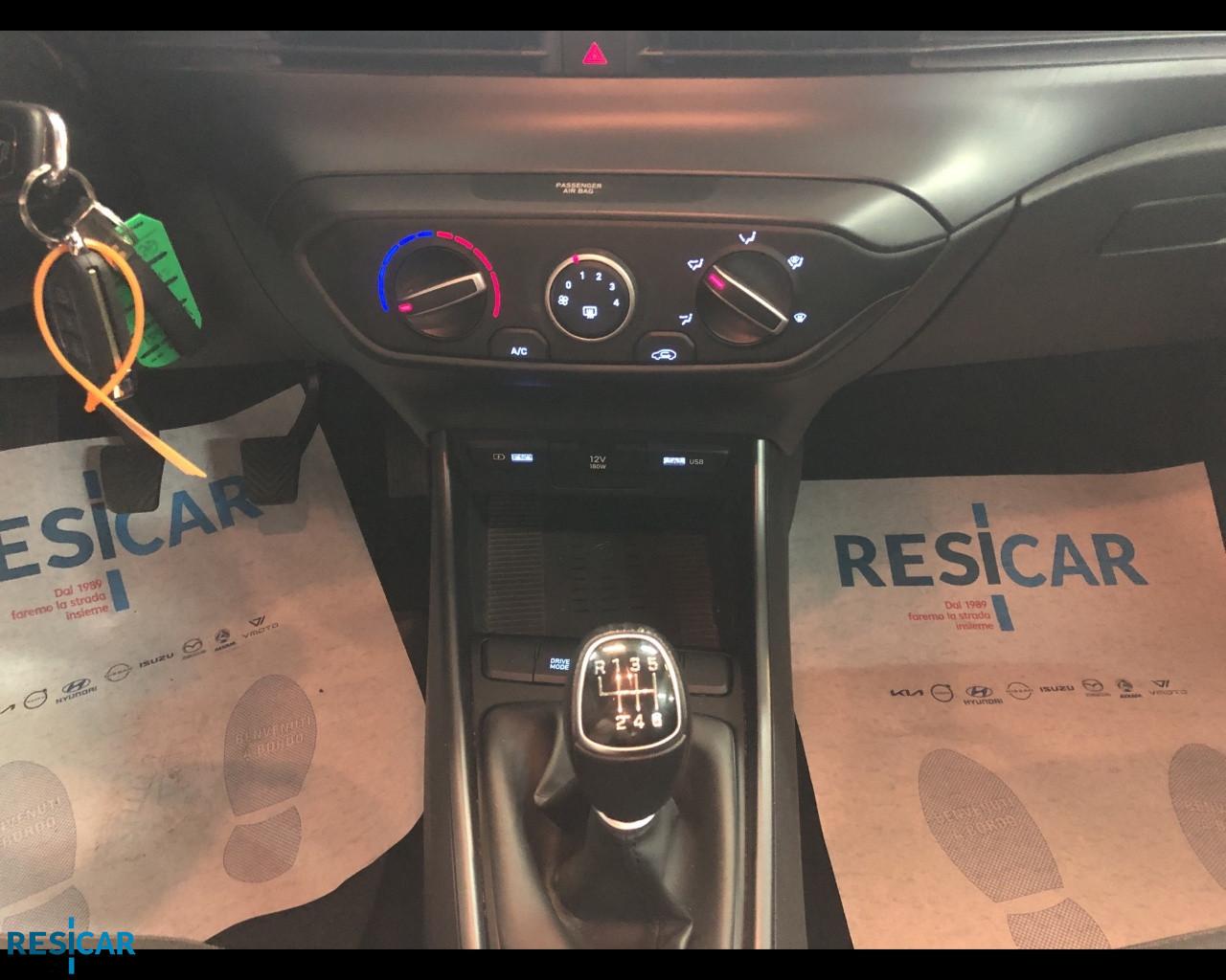 HYUNDAI i20 1.0 t-gdi 48V Connectline imt IDONEA NEOPATENTATO