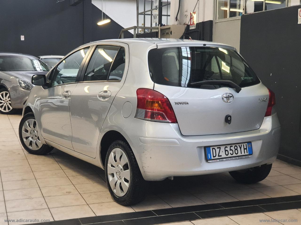 TOYOTA Yaris 1.0 5p. Now