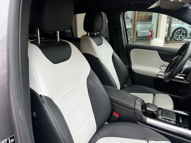 MERCEDES-BENZ GLA 200 Automatic Premium