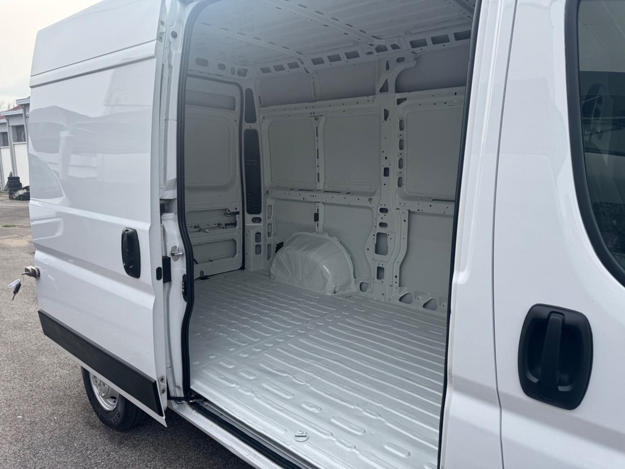 Peugeot BOXER 2.2 BLUEHDI 140CV 335 (35 Q.LI) L2 H2 PRONTO