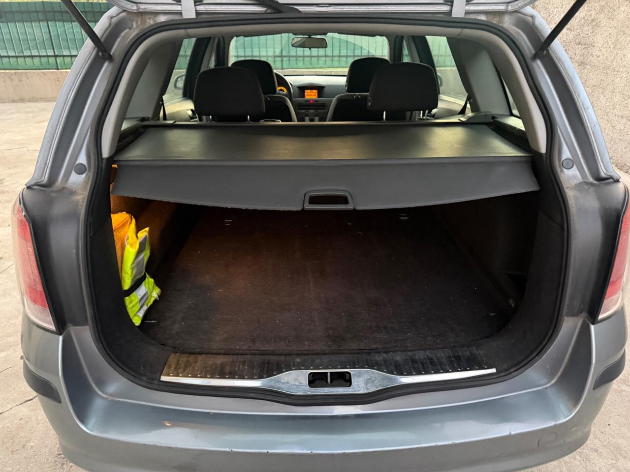 OPEL ASTRA 1.6 BENZINA EURO4 FAMIGLIARE