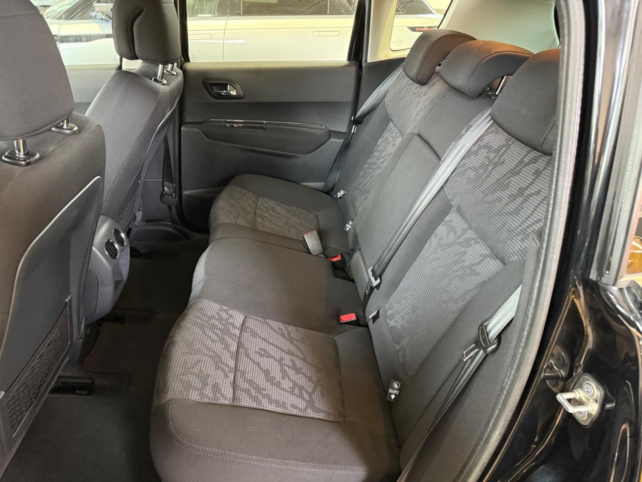 Peugeot 3008 1.6 e-HDi 112CV cambio robotizzato Stop&Start Allure