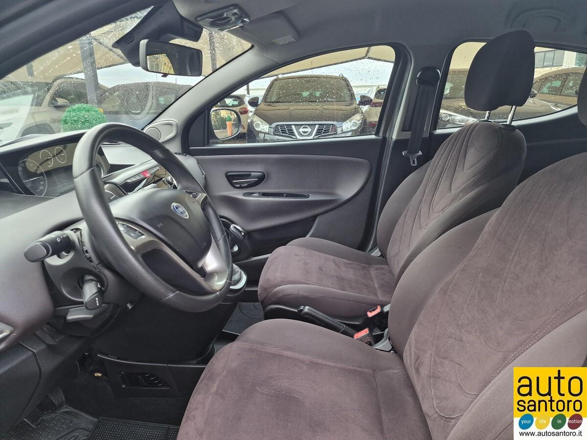 LANCIA YPSILON 1.2 SILVER