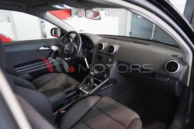 AUDI A3 1.6 TDI 105 CV CR Ambition