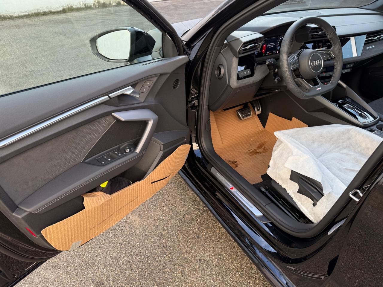 NUOVA Audi A3 SPB 35 TDI - S LINE - TETTO KM 0