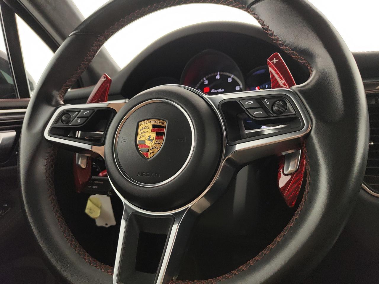 PORSCHE Macan 3.6 Turbo Performance 440cv pdk