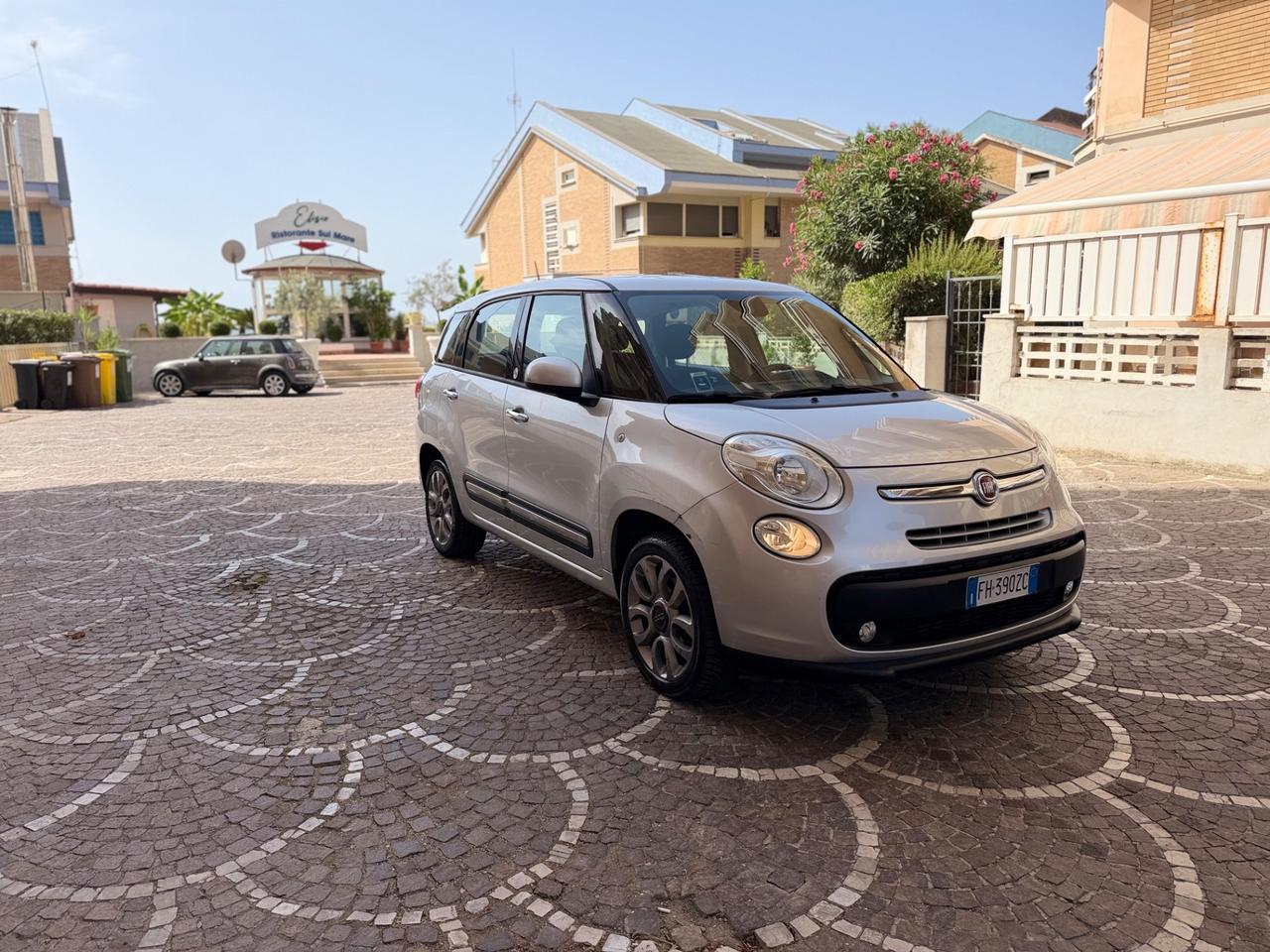 Fiat 500L 0.9 TwinAir Turbo Natural Power Mirror