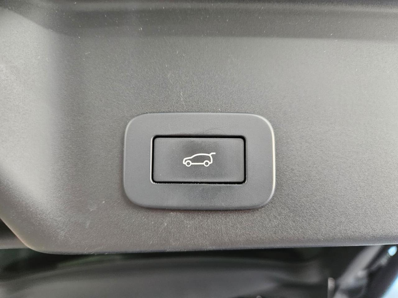 Land Rover Range Evoque 2.0d i4 mhev R-Dynamic SE awd 163cv auto- IVA ESPOSTA