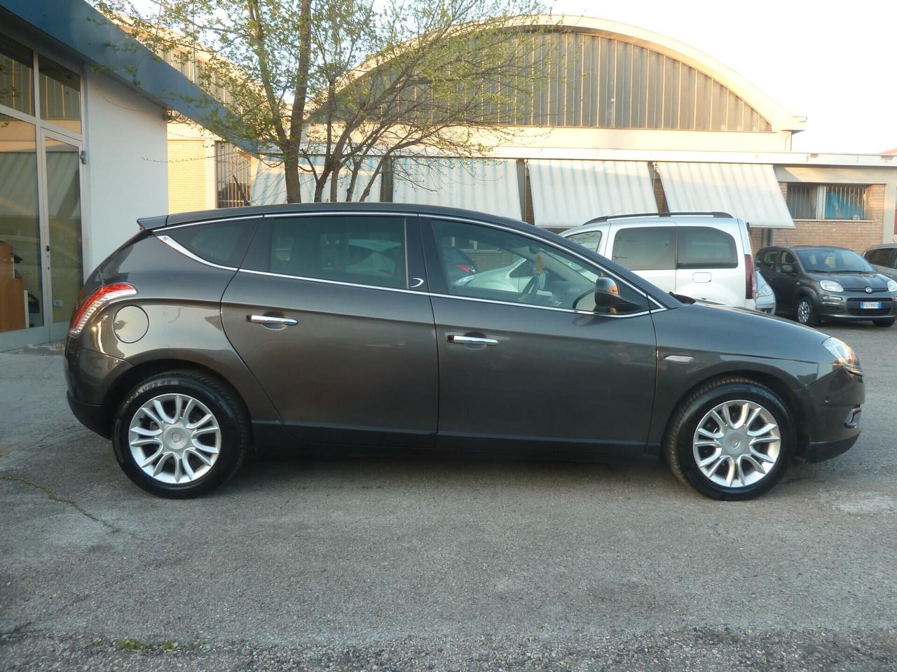 Lancia Delta 1.6 MJT DPF Gold