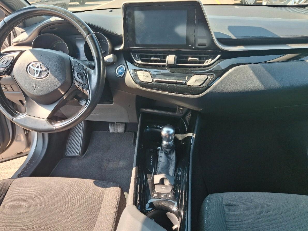 Toyota C-HR 1.8 Hybrid E-CVT Trend