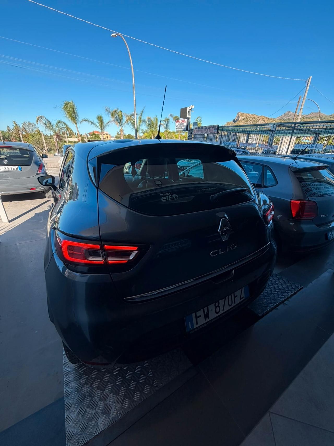 Renault Clio TCe 12V 90 CV GPL 5 porte Moschino Intens
