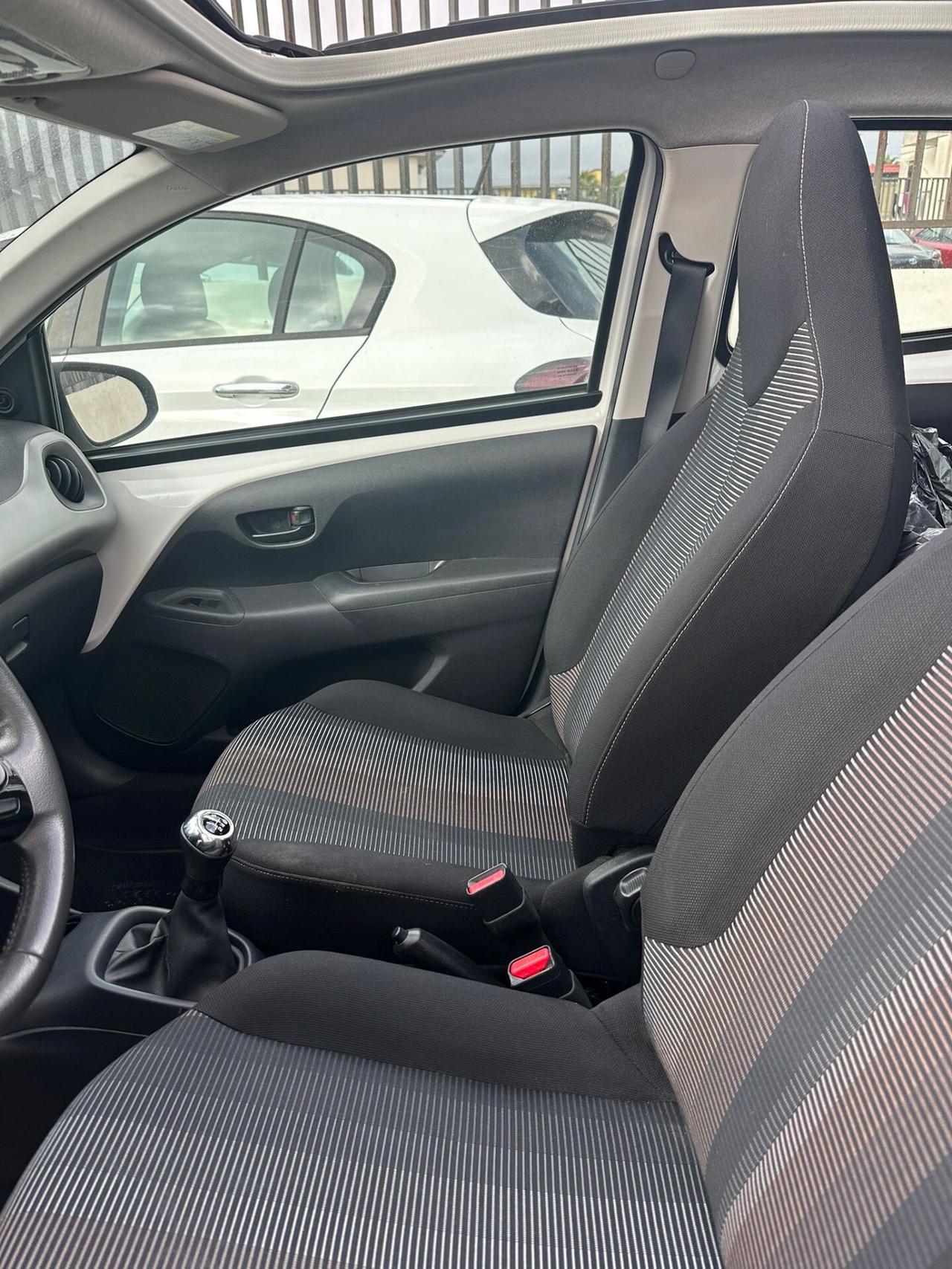 Peugeot 108 VTi 68 5 porte Allure CabrioPDC