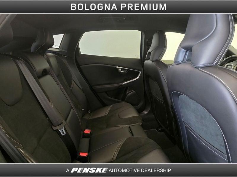 Volvo V40 T3 Geartronic R-design