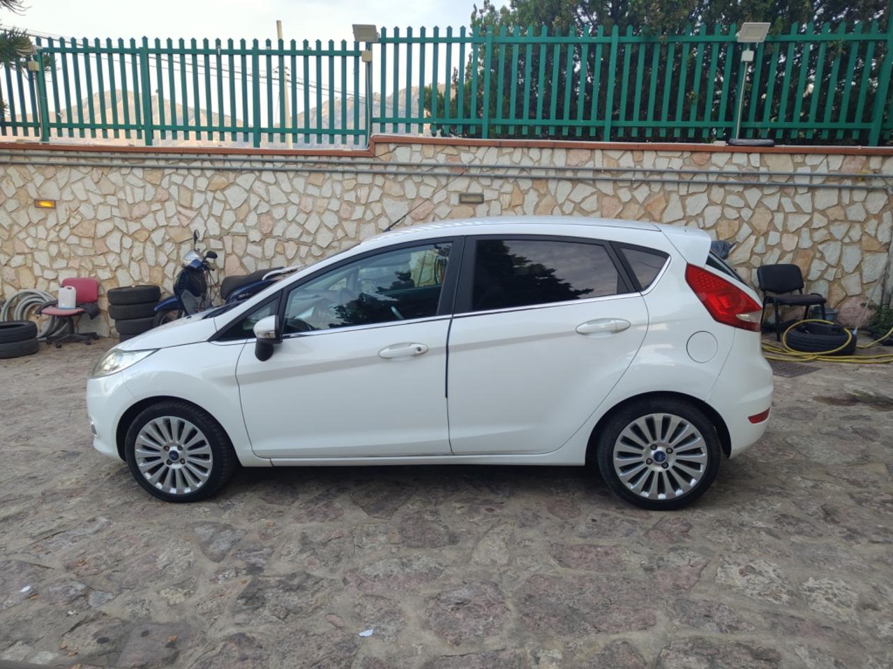 Ford Fiesta TITANIUM