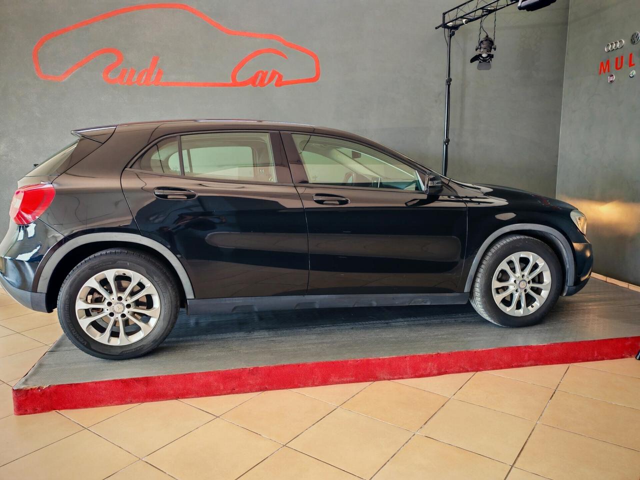 Mercedes-benz GLA 180 GLA 180 CDI Automatic Premium