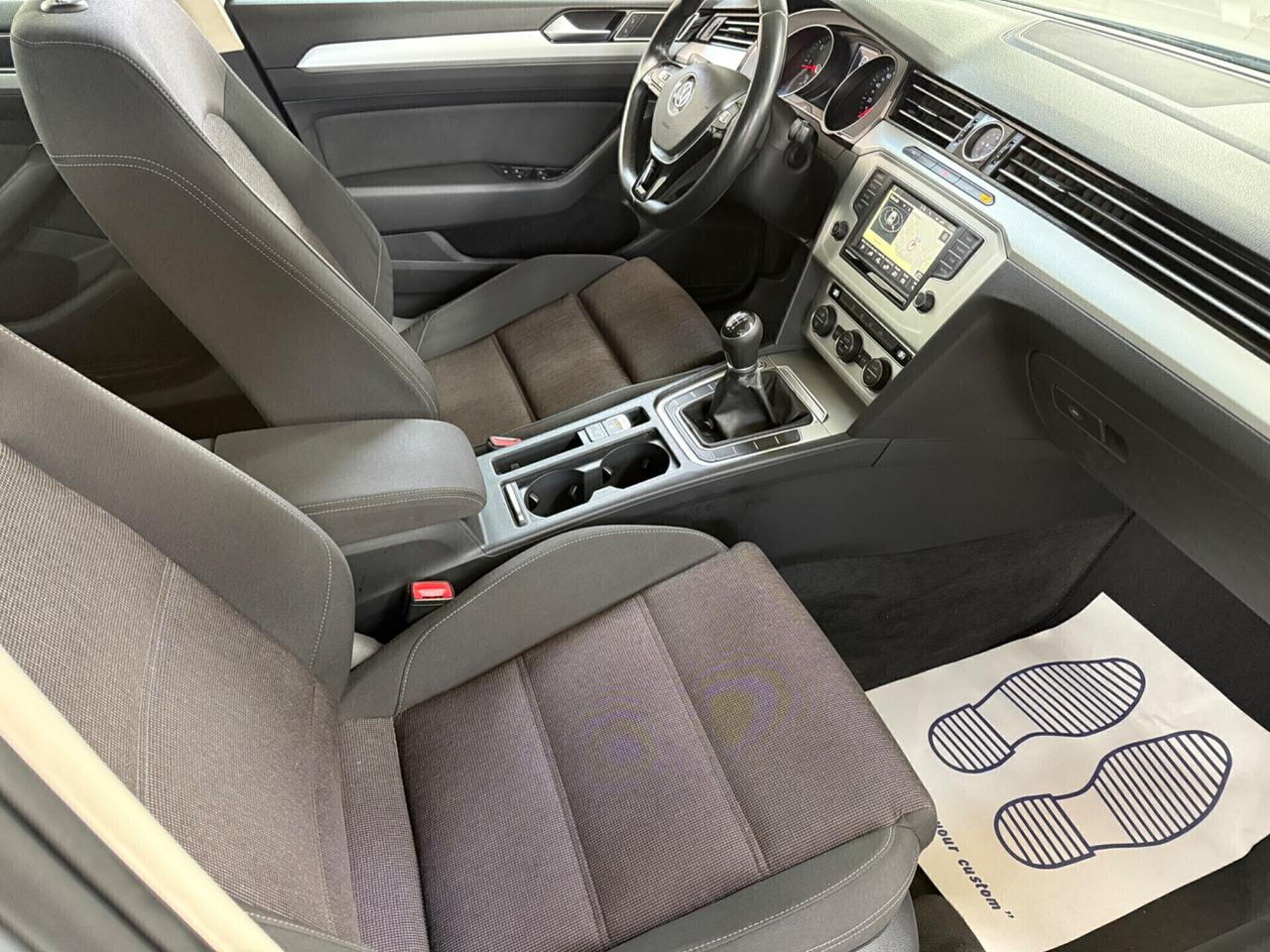 Volkswagen Passat Variant 1.6 TDI 120Cv - 2017