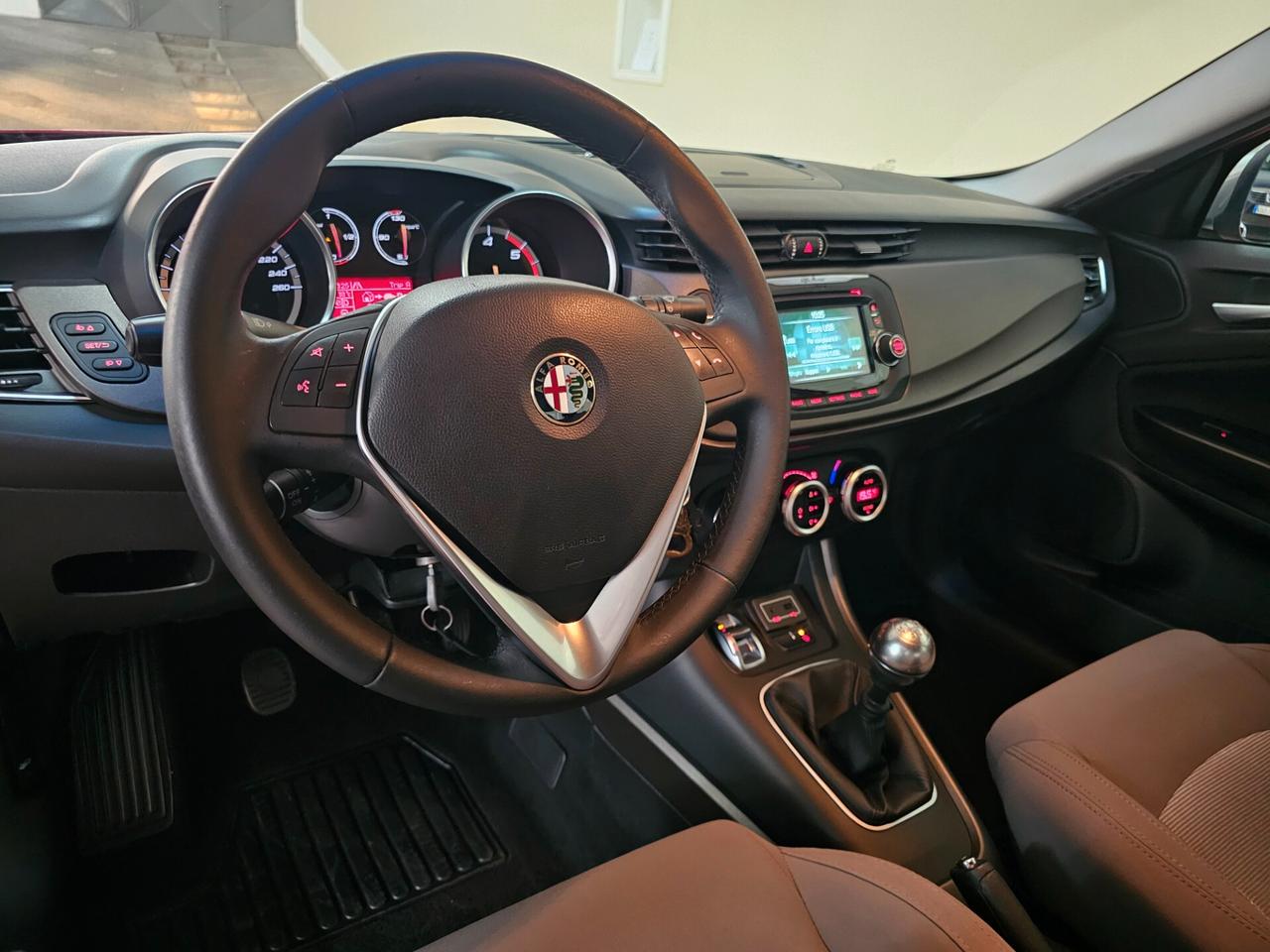 Alfa Romeo Giulietta 1.6 JTDm-2 120 CV Exclusive