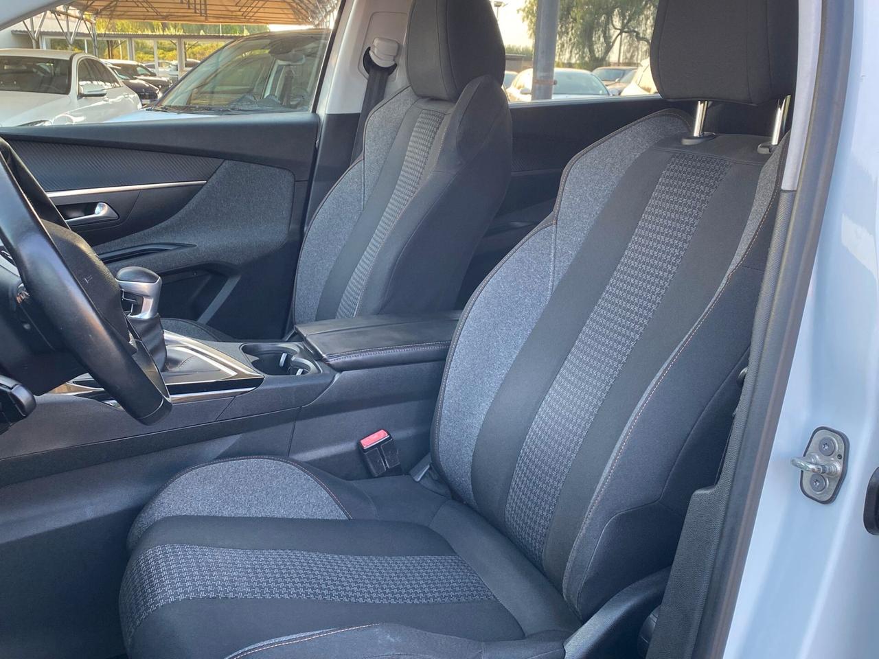 Peugeot 5008 1.6 BlueHDi 120 S&S Business Mix
