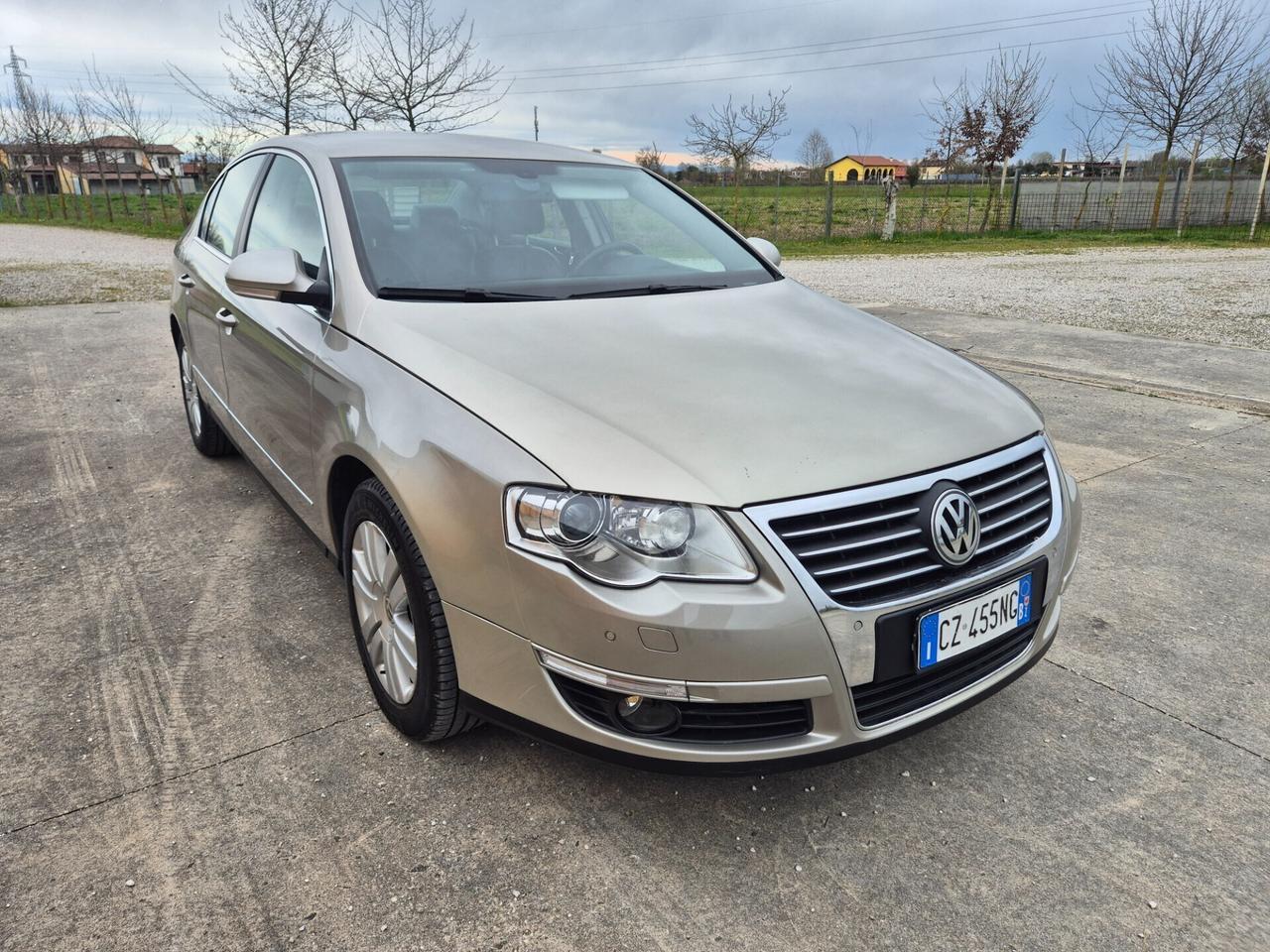 Volkswagen Passat 2.0 16V FSI Highline automatico