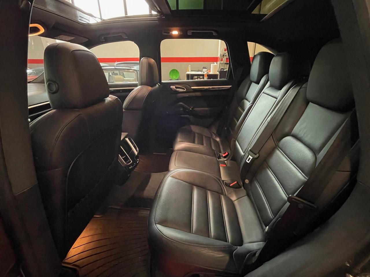 Porsche Cayenne FULL OPTIONAL