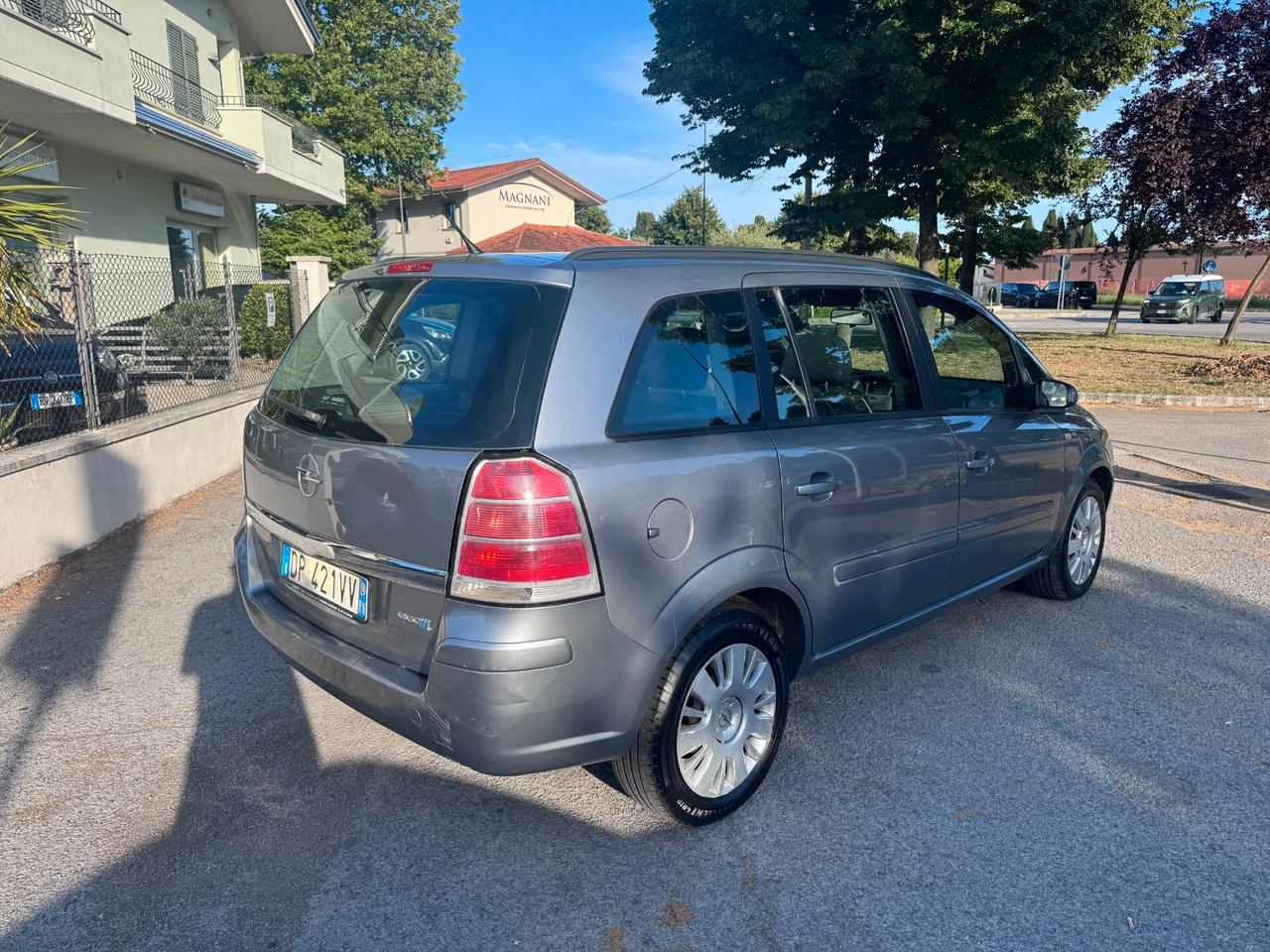 Opel Zafira 1.6 16V ecoM 94CV Cosmo
