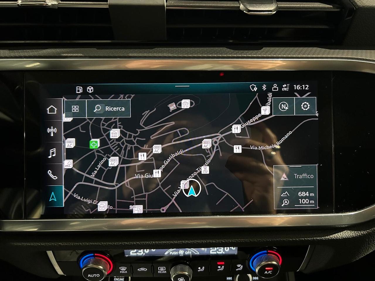 Audi Q3 45 TFSI e S tronic Business