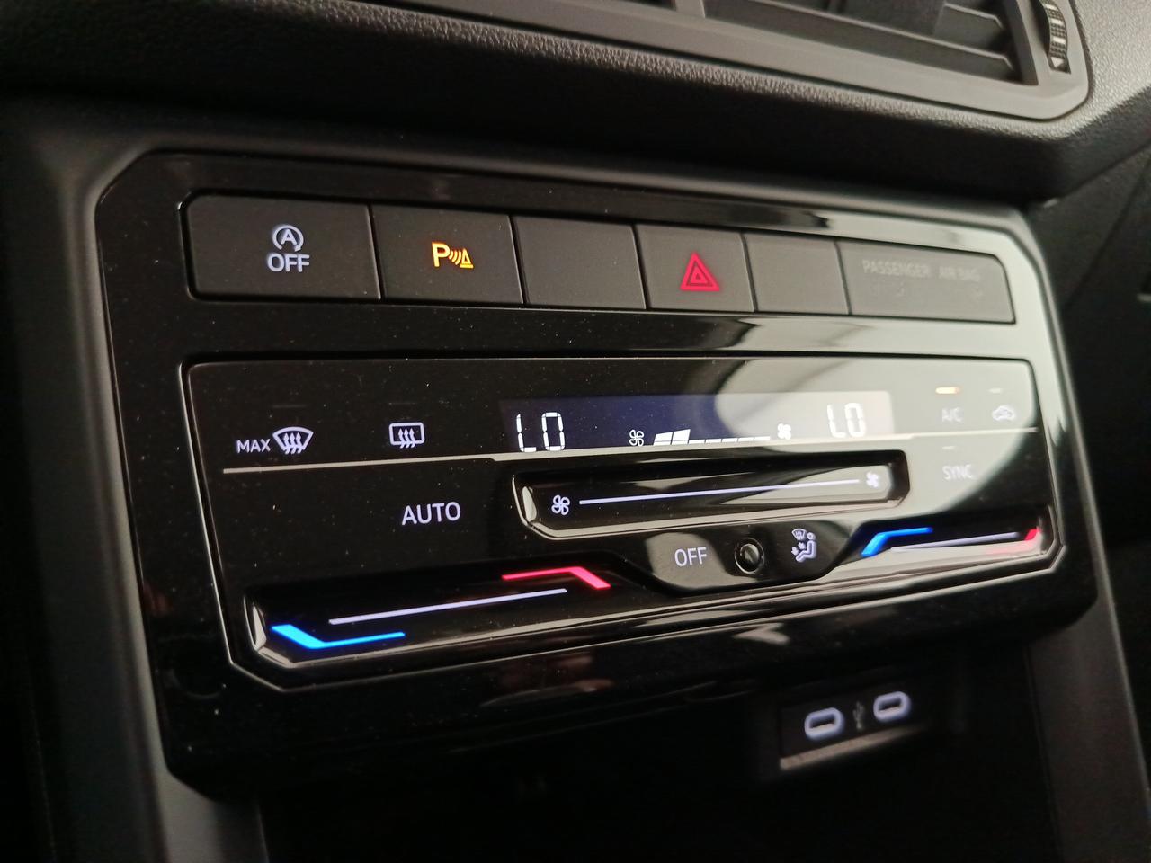 VOLKSWAGEN T-Cross - T-Cross 1.0 TSI Sport
