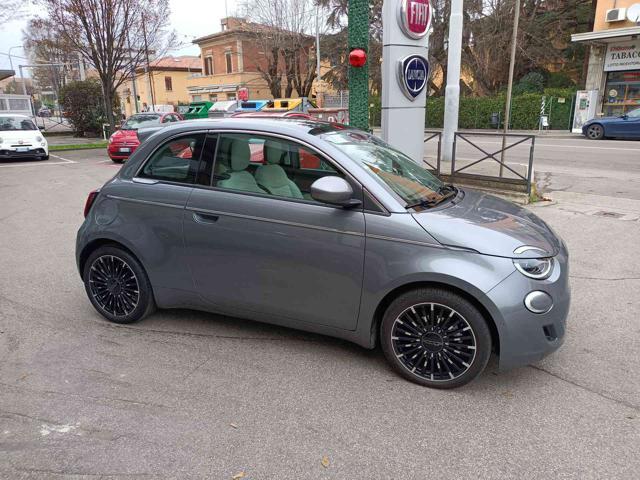 FIAT 500 La Prima Berlina 42 kWh