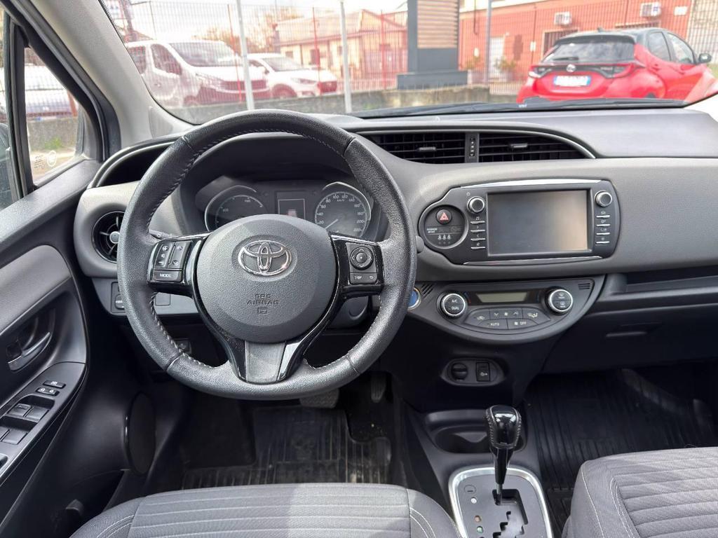 Toyota Yaris 5 Porte 1.5 VVT-i Hybrid Lounge Blue E-CVT