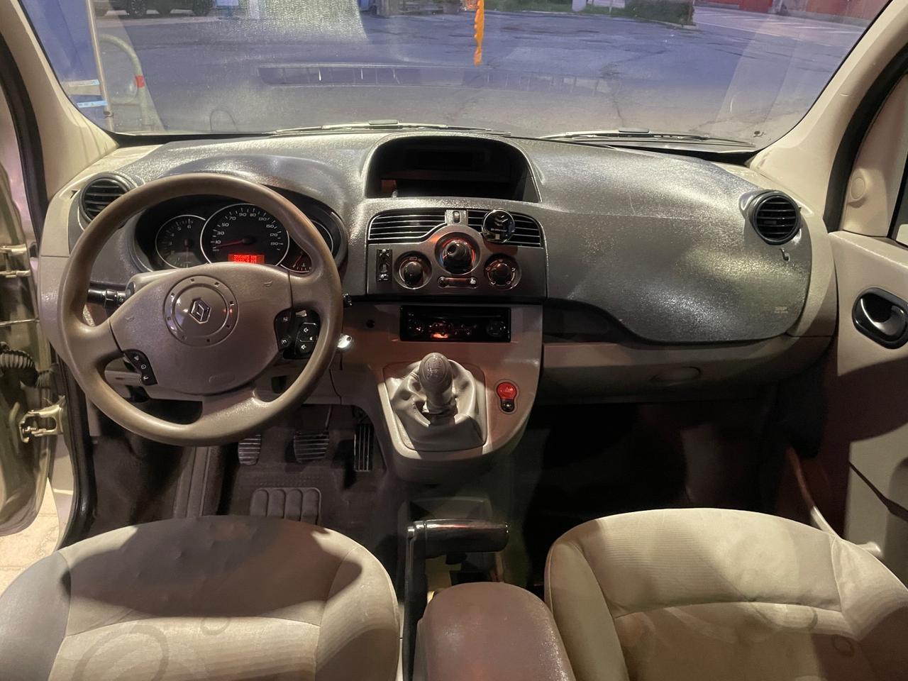 RENAULT KANGOO 1.5 DISEL 2008 NEOPATENTATI .