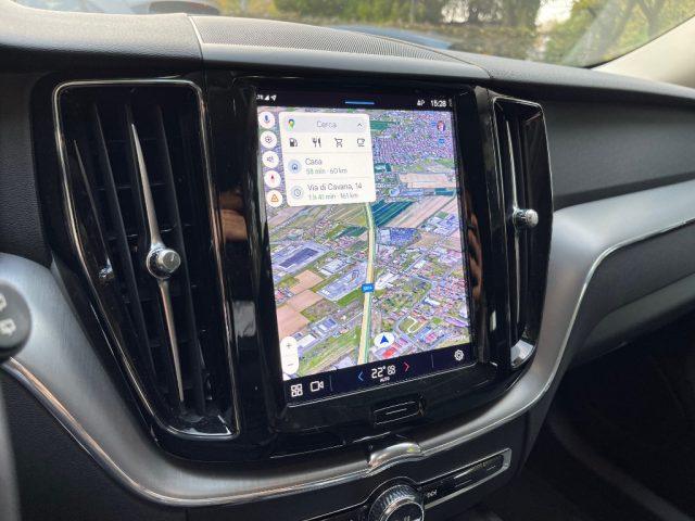 VOLVO XC60 2.0 B4 AWD AUTOMATICA CERCHI DA 19" FARI FULL LED