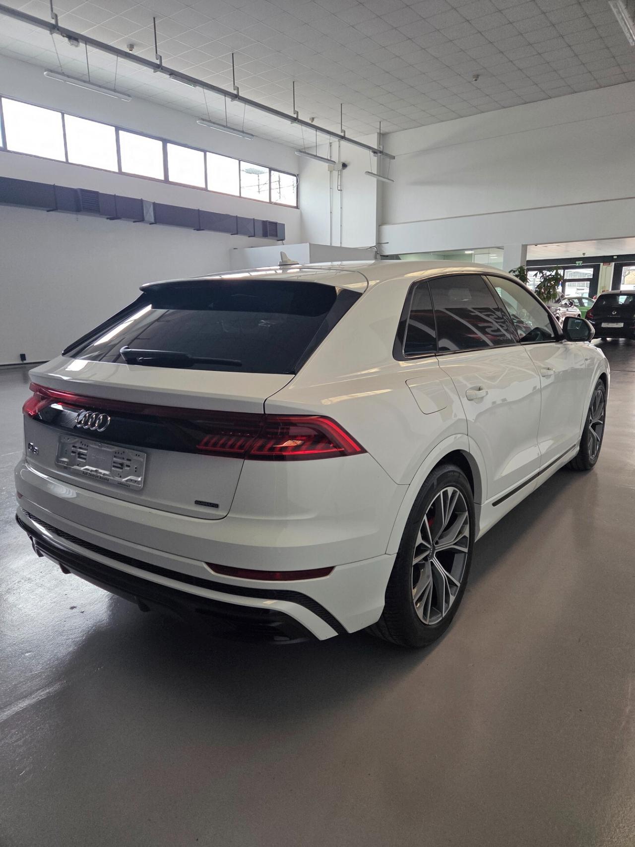 Audi Q8 50 TDI 286 CV quattro tiptronic Sport