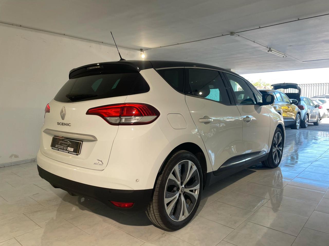 Renault Scenic 1.5 dCi 110 CV Intens NEOPATENTATI