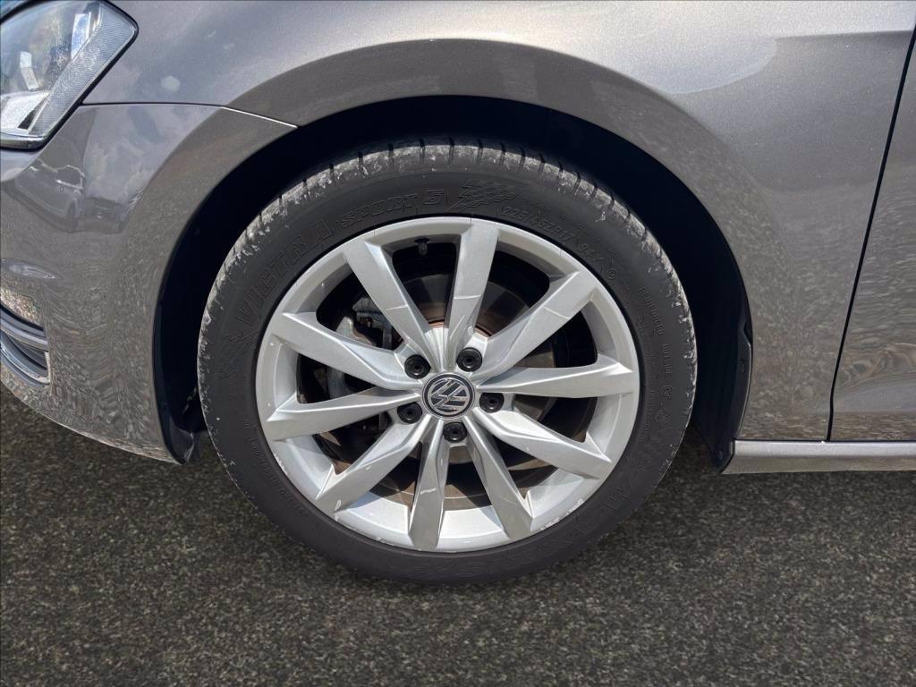 VOLKSWAGEN Golf 5p 1.4 tsi Highline 125cv dsg E6 del 2015
