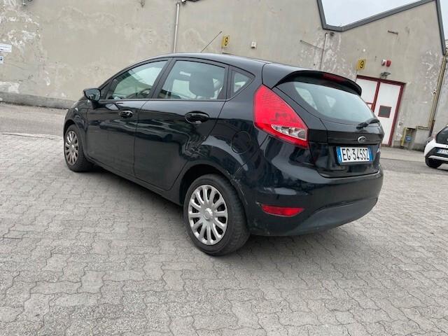 Ford Fiesta 1.2 82 CV 5 porte Titanium Uniprop.