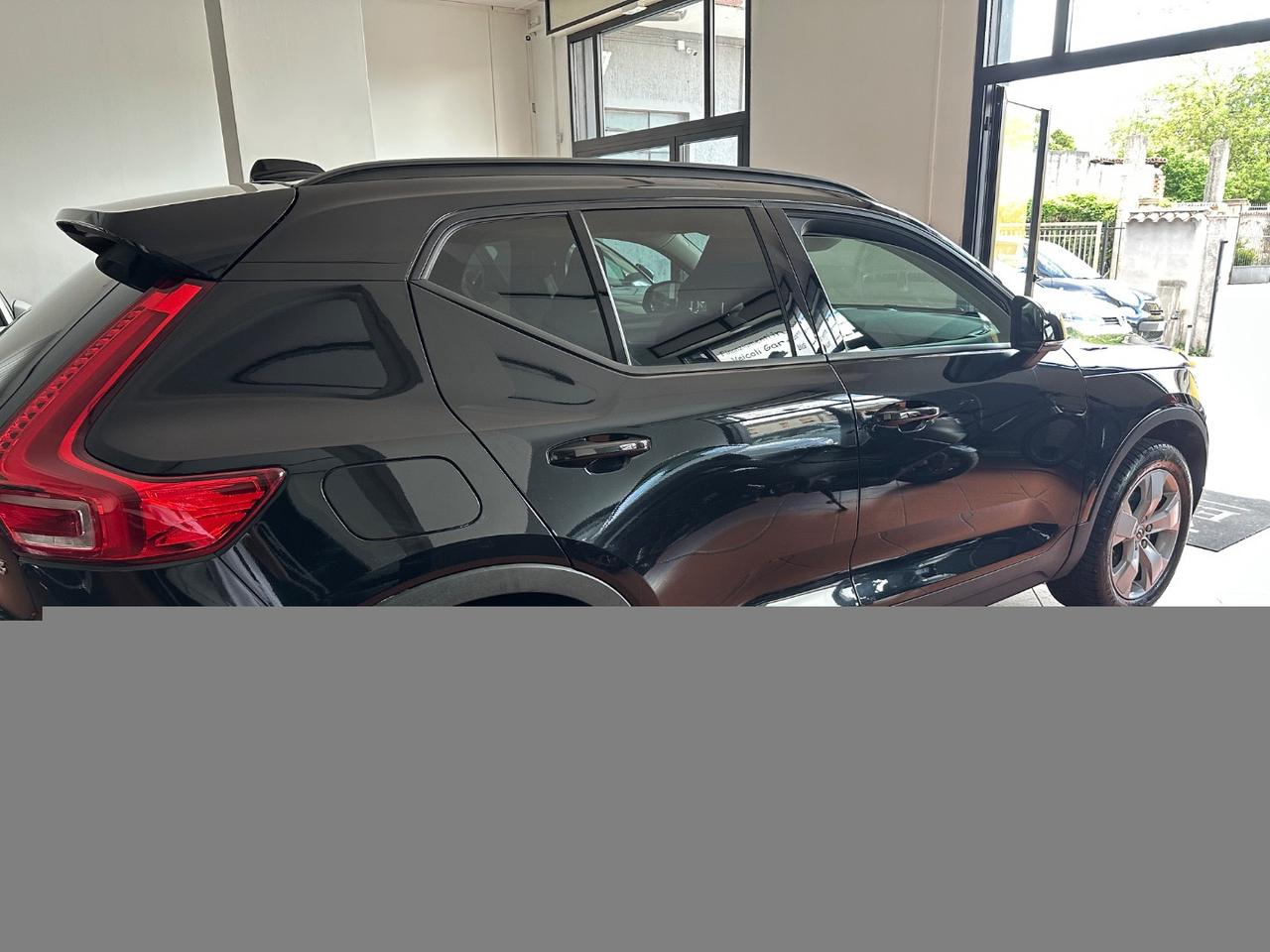 VOLVO XC40 D3 Business GANCIO TRAINO
