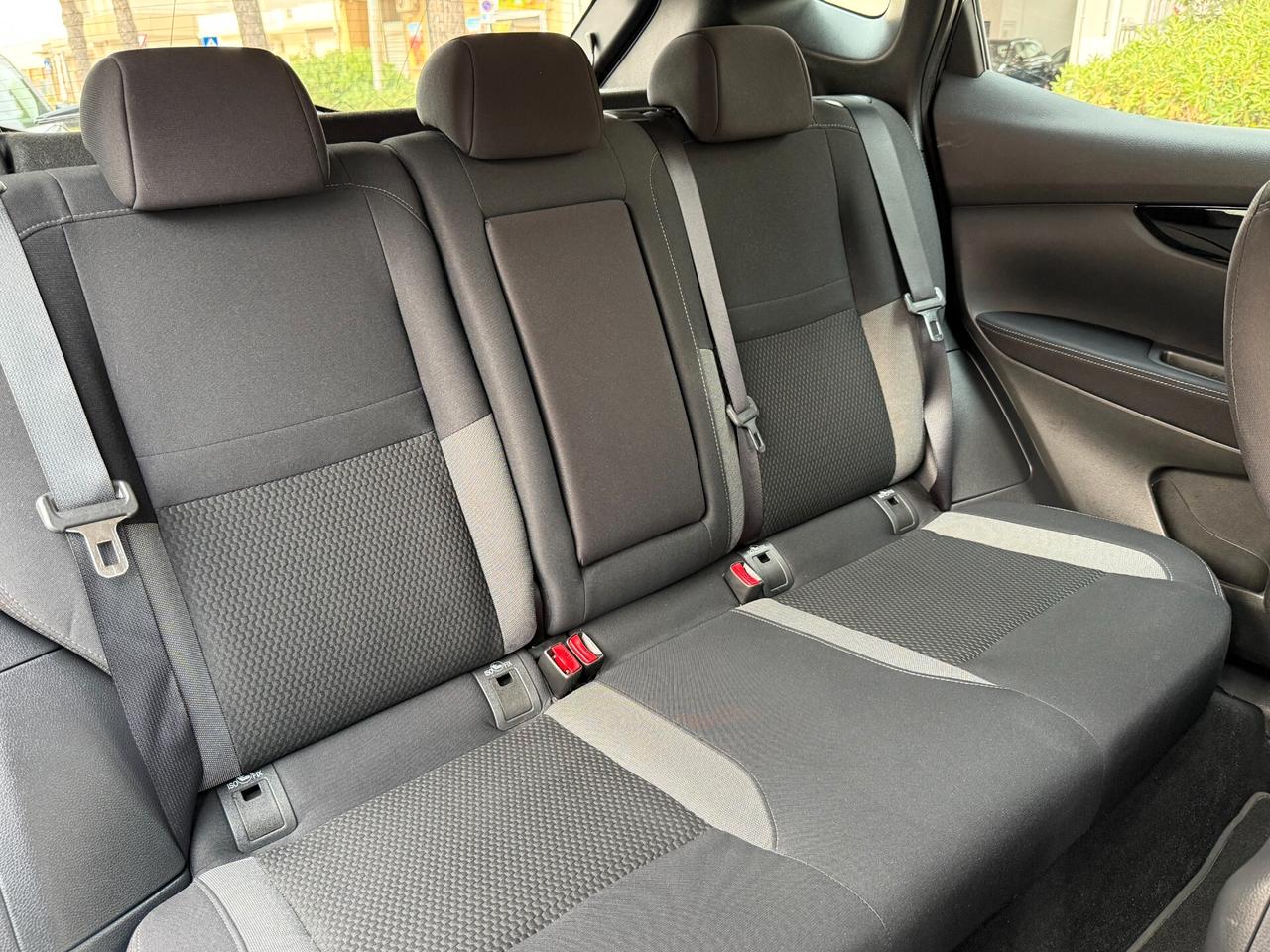Nissan Qashqai 1.5 dCi DCT NAVI CAMERA LED - 2020