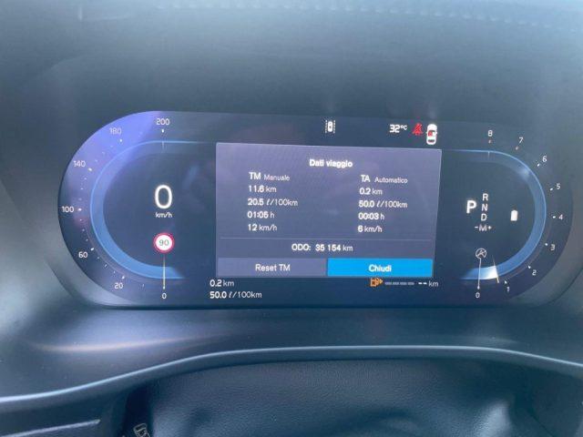 VOLVO XC40 B3 automatico Essential