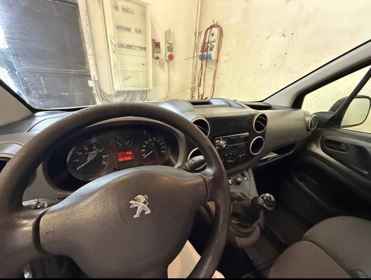 Peugeot partner GANCIO TRAINO 1150kg