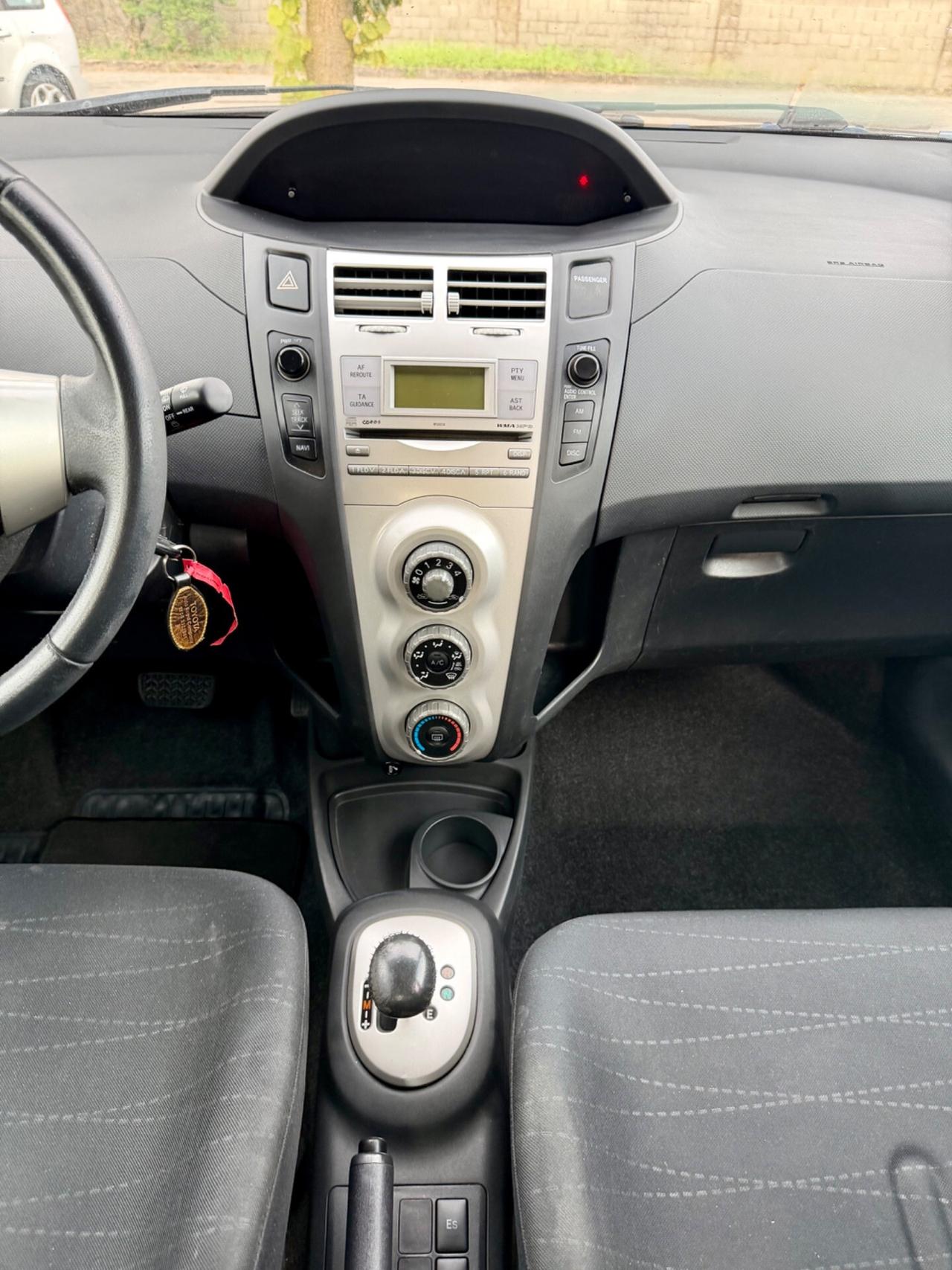 Toyota YARIS. 1.3. AUTOMATICA